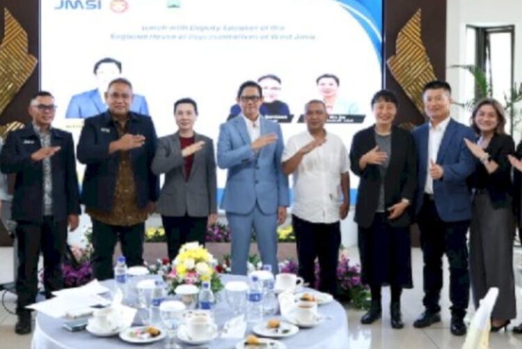 Rombongan-Wartawan-Cina-Kunjungi-DPRD-Jabar