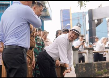 Warga Margahayu Lega Bupati Kang DS Bakal Bereskan Banjir Jalan Dengdek Sayati