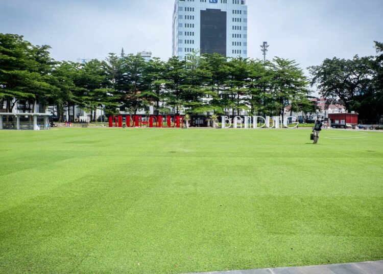 Alun-alun Bandung Siap Dibuka Kembali, Hadirkan Fasilitas Baru dan Akses Ramah Disabilitas