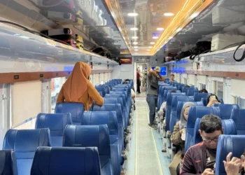 KAI Sediakan 1,5 Juta Kuota Diskon Tarif Kereta pada Masa Liburan Nataru, Menhub Sampaikan Hal Ini