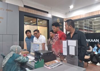 Diduga Potong Gaji Karyawan, Direksi Perumda Pasar Juara Disomasi ke Kejari Bandung