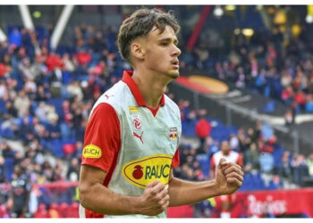 Klausul Murah Buka Jalan Bayer Leverkusen Pulangkan Alajbegović ke Bundesliga