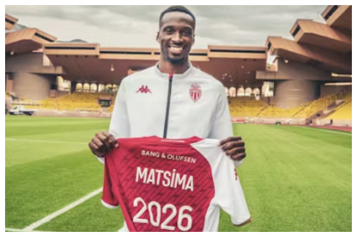 Augsburg Amankan Matsima di Tengah Krisis Lini Belakang