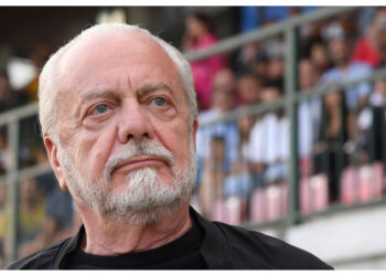 De Laurentiis Tegaskan Dukungan untuk Conte di Tengah Ketegangan Internal Napoli