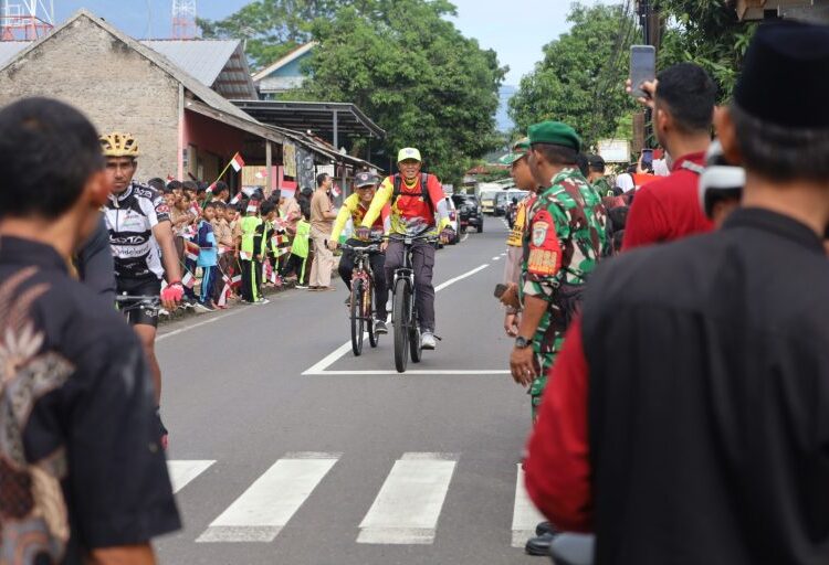 Gowes Bersepeda dan Gema Sadulur Mewarnai HUT ke-54 KORPRI