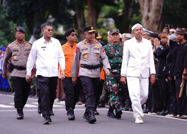 Gubernur dan Kapolda Jabar Hadiri Apel ‘Sauyunan Jaga Lembur’ Hadapi Bencana Alam