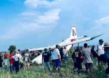 Pesawat Cessna Bawa 5 Awak Jatuh ke Sawah, 1  di Antaranya Warga Soreang