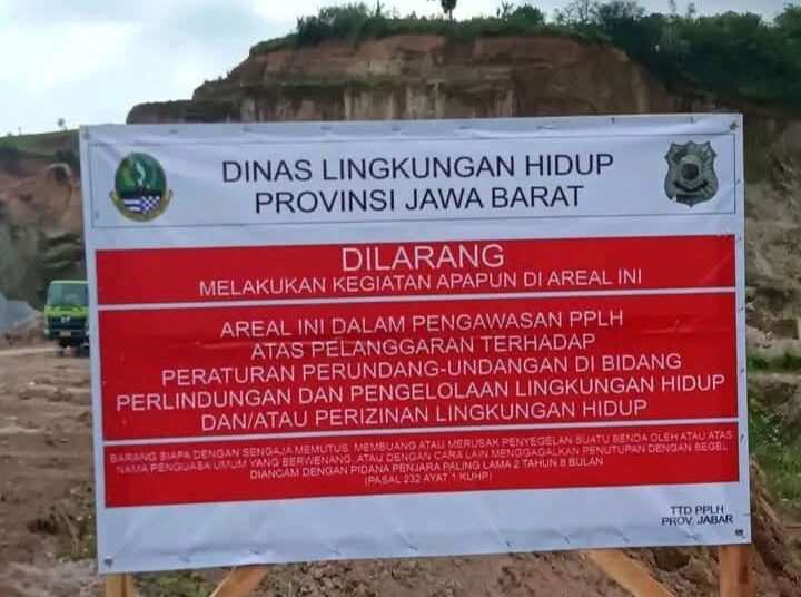 Pascabanjir dan Longsor Terjang Sumatera, Plang Larangan Terpasang di Lokasi  Galian C Lingkar Nagreg