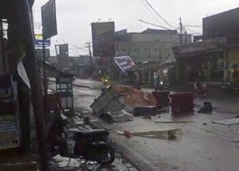 Angin Puting Beliung Terjang Ujungberung, Sejumlah Rumah Rusak, Billboard Ambruk dan Pohon Tumbang
