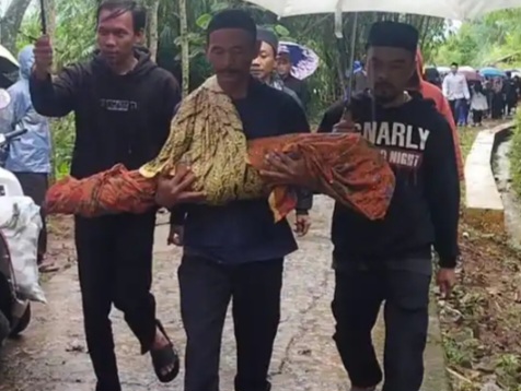 Limbangan Garut Berduka, Bocah Tewas dengan Luka Bakar di Dada, Polisi Tahan Ibu Tiri Korban