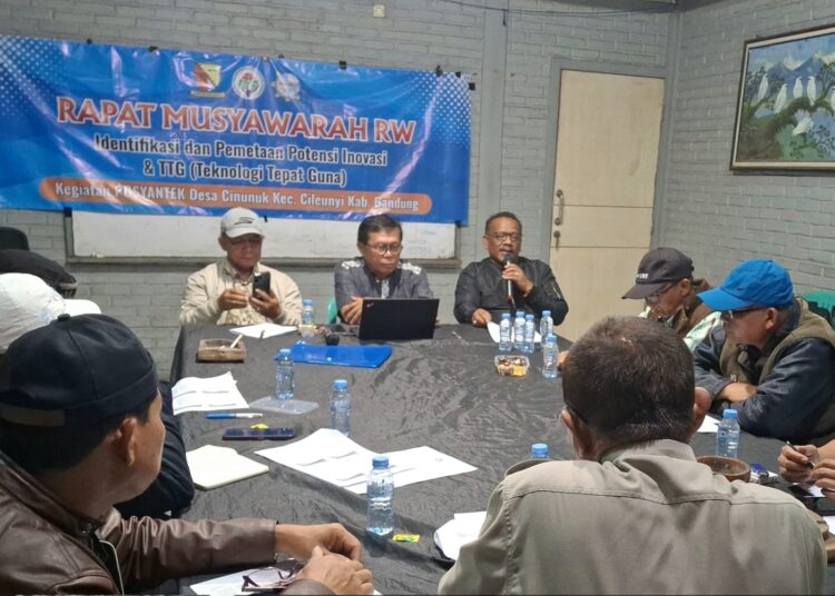 Posyantekdes Jadi Solusi Teknologi Desa, Pemdes Cinunuk Gelar Sosialisasi