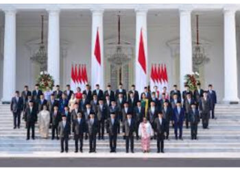 Kaleidoskop 2025: Bongkar Pasang Menteri dan Beban Kabinet Merah Putih