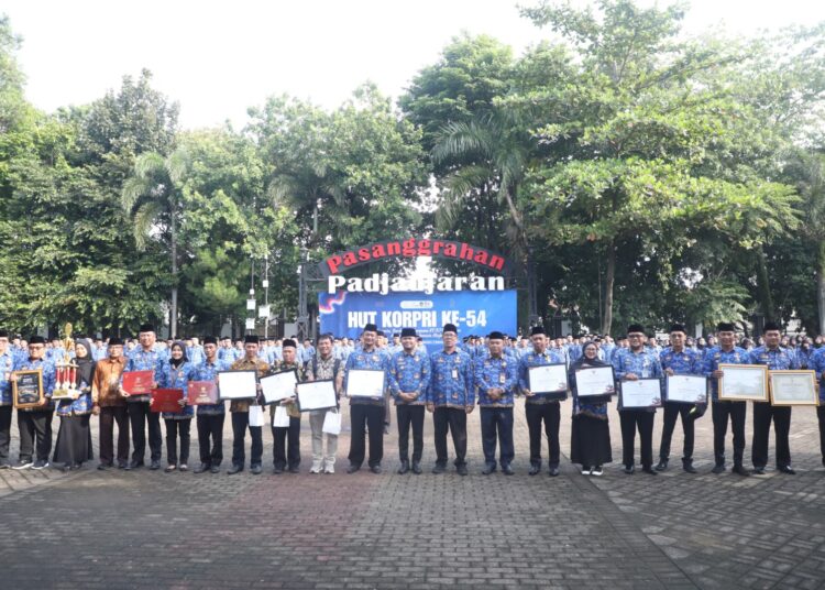 Semarak HUT ke-54 KORPRI di Purwakarta: Teguhkan Komitmen ASN Menuju Indonesia Maju