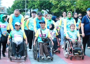 Kemensos Gelar Fun Walk HDI 2025,  5.000 Penyandang Disabilitas Penuhi Bundaran HI