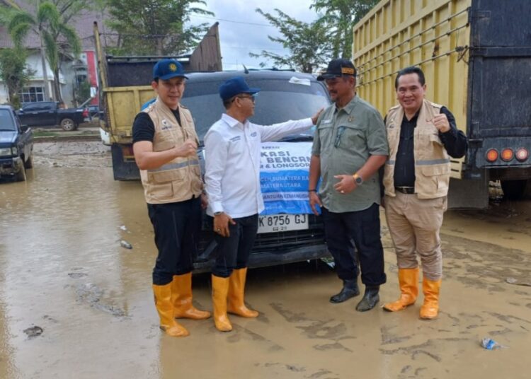 Bupati Bandung Pimpin Apkasi Salurkan Bantuan ke Sumatera