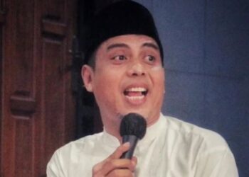 THE MIRRORING ATTITUDE (Cermin Langit)