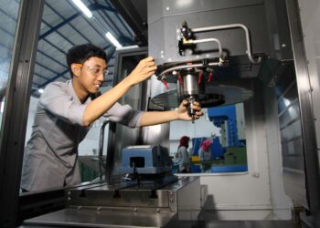 Adopsi Sistem Swiss, Kemenperin Perkuat Praktik Kerja Industri Vokasi