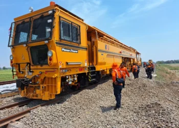 Hadapi Curah Hujan Ekstrem, KAI Siagakan AMUS untuk Jaga Keselamatan dan Keandalan Layanan Kereta Api