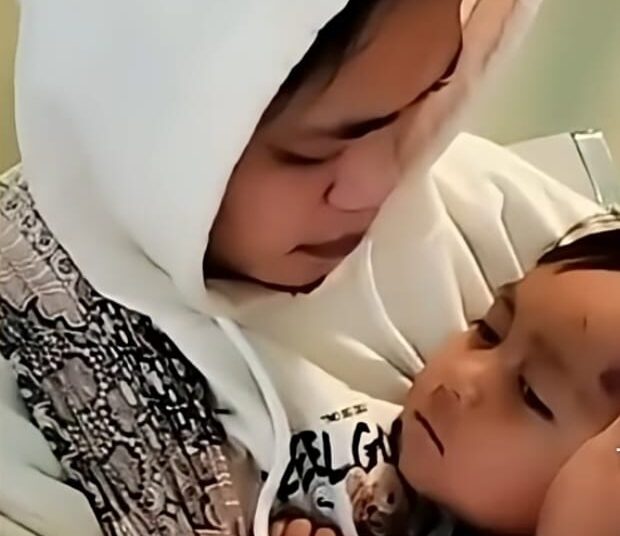 Balita Arsa Ditemukan di Genting Rumah Longsor Cisarua, Orang Tua dan Kakaknya di Mana?