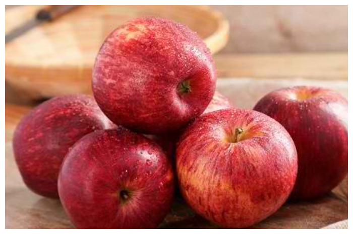 Asam Lambung Sering Naik? Apel Bisa Jadi Solusinya