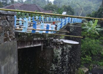 Jembatan Cijemit Terancam Ambruk, Warga Minta Segera Diperbaiki