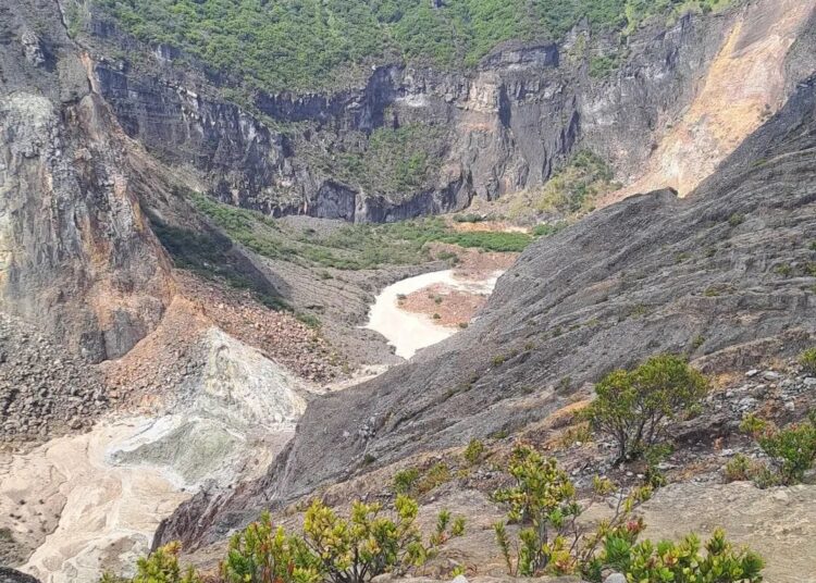 Ciremai Mengancam Berpotensi Longsor dan Banjir
