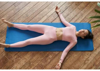 Ini Manfaat Savasana Yoga untuk Kesehatan Mental dan Fisik