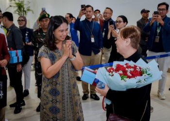 Kemenpar Sambut Kehadiran Wisatawan Mancanegara Pertama di Tahun 2026