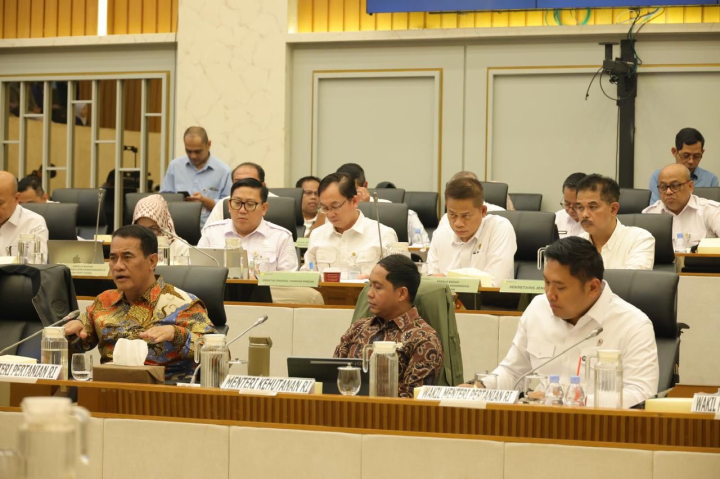 Kementan Terus Dampingi Petani Terdampak Bencana Sumatera, Ini Penegasan Mentan