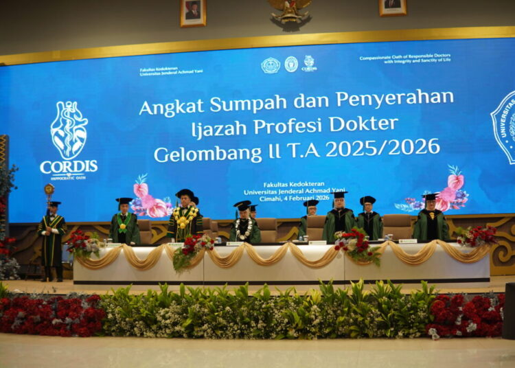 Angkat Sumpah dan Penyerahan Ijazah Profesi Dokter Gelombang II Tahun Akademik 2025/2026 Fakultas Kedokteran Universitas Jenderal Achmad Yani