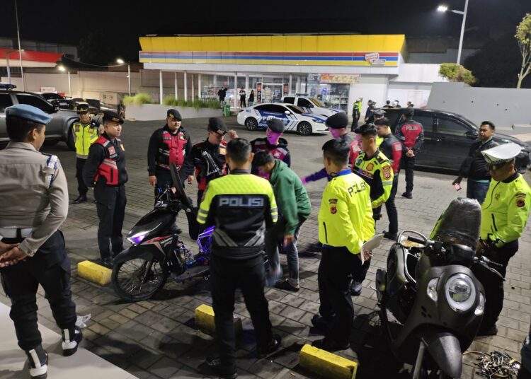 Balap Motor Liar di Kuningan Dibubarkan, Sejumlah Knalpot Brong Disita