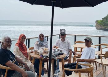 Mirip Beach Club Bali, On The Rock Drini, Resto Tebing Karst Baru di Gunungkidul