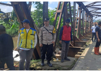 Upaya Atasi Banjir, Bangunan Tanpa Izin di Bantaran Citarum Dibongkar