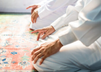 Bacaan Niat Sholat Taubat Lengkap dengan Tulisan Arab, Latin, dan Artinya