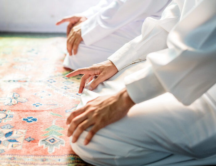 Bacaan Niat Sholat Taubat Lengkap dengan Tulisan Arab, Latin, dan Artinya