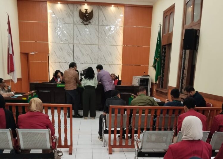 Ketua Kadin Jabar Nizar Sungkar Gugat Ketua Kadin Indonesia Anindya Bakrie Rp20 Miliar