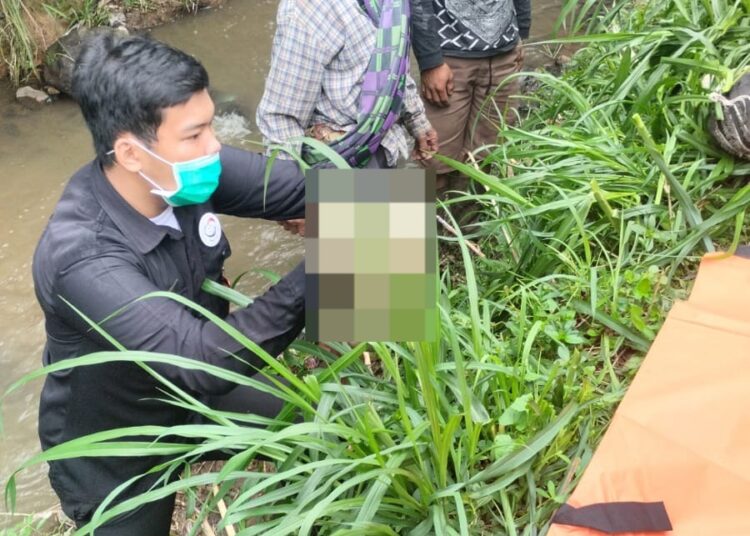 Warga Kampung Nagaracinta Digegerkan dengan Penemuan Mayat Bayi di Sungai