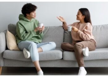 Tips Berkomunikasi yang Efektif untuk Membangun Hubungan Lebih Sehat