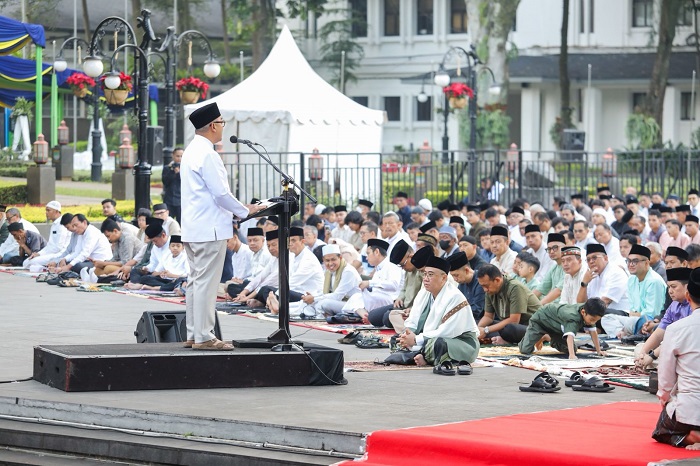 Sampah Darurat Tiga Hari, Farhan Minta Camat dan Lurah Siapkan TPS Darurat