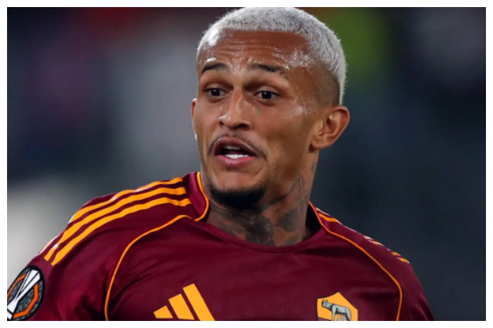 Kabar Buruk untuk AS Roma, Wesley Harus Menepi Sebulan