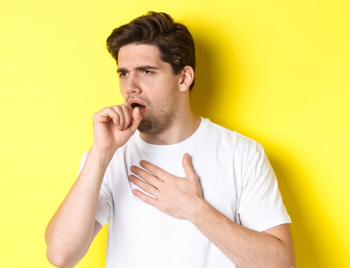 Gak Perlu ke Dokter! Gini Cara Menyembuhkan Batuk Saat Puasa