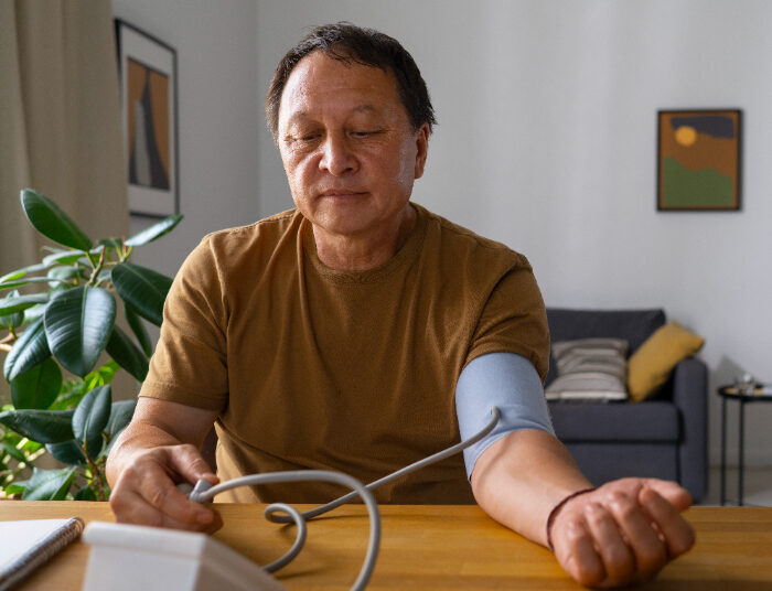 Gini Cara Menurunkan Tensi Tinggi Secara Alami di Rumah, Gampang!