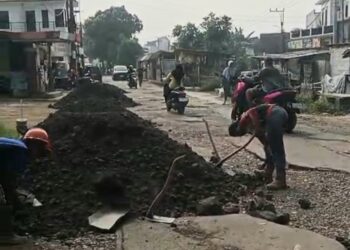 Horeee… Jalan di Desa Pemekaran Pandanwangi  Dibeton dengan Anggaran Rp1,3 Miliar