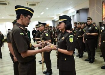 Kajati Jabar Lantik Kajari Kuningan, Garut dan Tasikmalaya