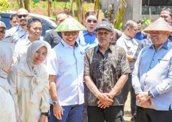 Dari Pekarangan ke SPPG: Bupati Bandung dan Wakil Kepala BGN Gelar Panen Perdana Program Gertaman