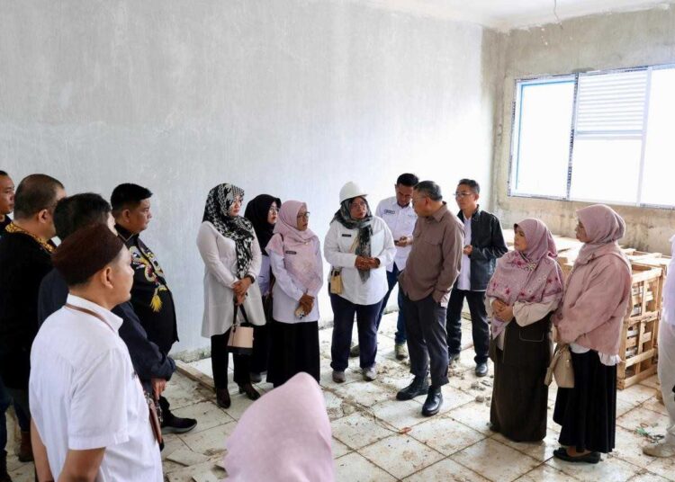 Komisi V DPRD Jabar Tinjau Progres Pembangunan SMA Negeri 20 Kota Bekasi