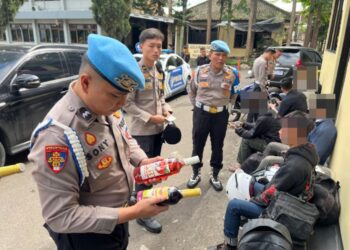 Weleh Weleehh… Ketahuan Mudik Bawa Miras, 4 Pemuda Asal Tasikmalaya Tertangkap Polisi