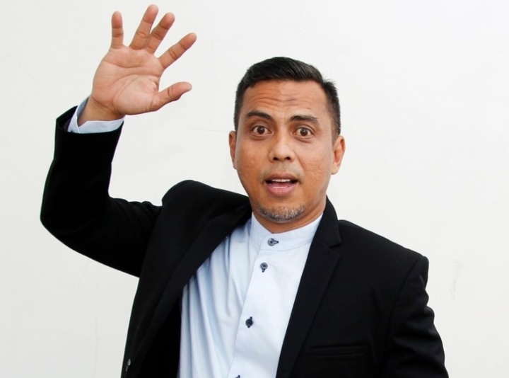 “SAAT AYAH PULANG KEPADA MAKNA “