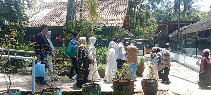 Taman Satwa Cikembulan Akhir Libur Idul Fitri 2026 Dipadati Pengunjung.