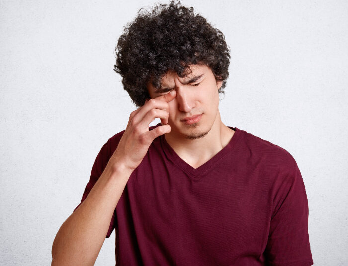 Ternyata Ini Penyebab Bawah Mata Berkedut, Gara-Gara Apa?